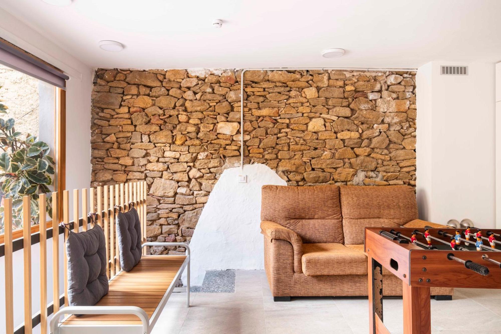 Villa Casa Acollidora I Familiar Amb Jardi I Barbacoa Ager Exterior foto
