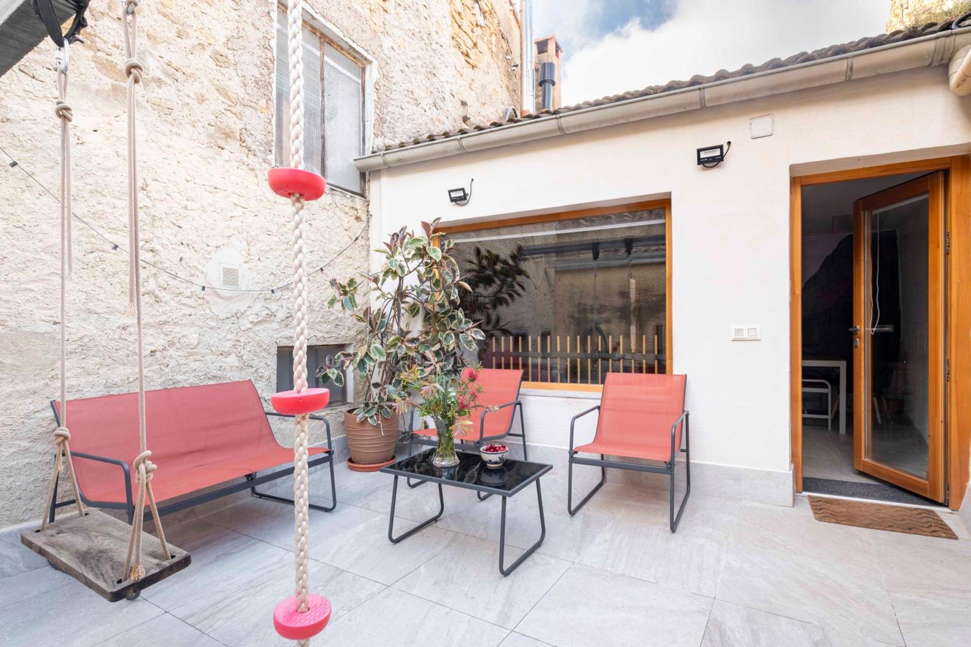 Villa Casa Acollidora I Familiar Amb Jardi I Barbacoa Ager Exterior foto